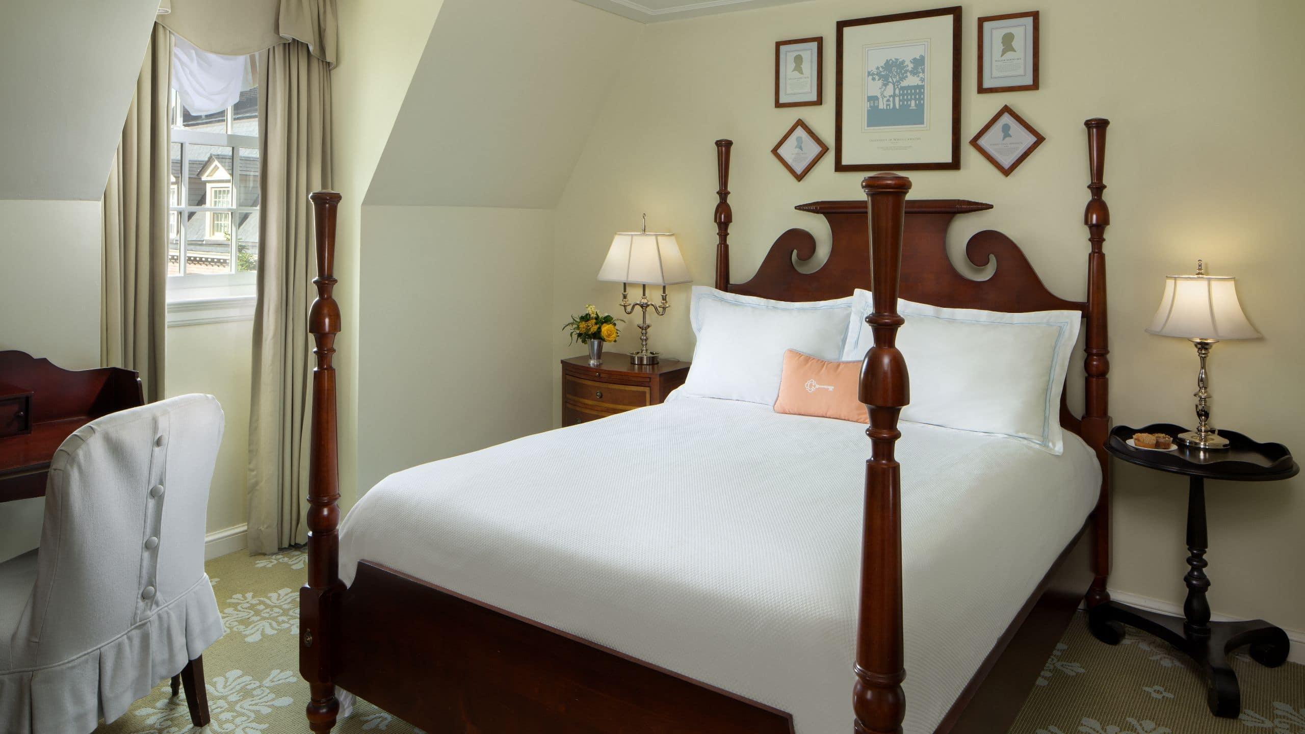 The Carolina Inn, A Destination By Hyatt Hotel Чейпъл Хил Екстериор снимка
