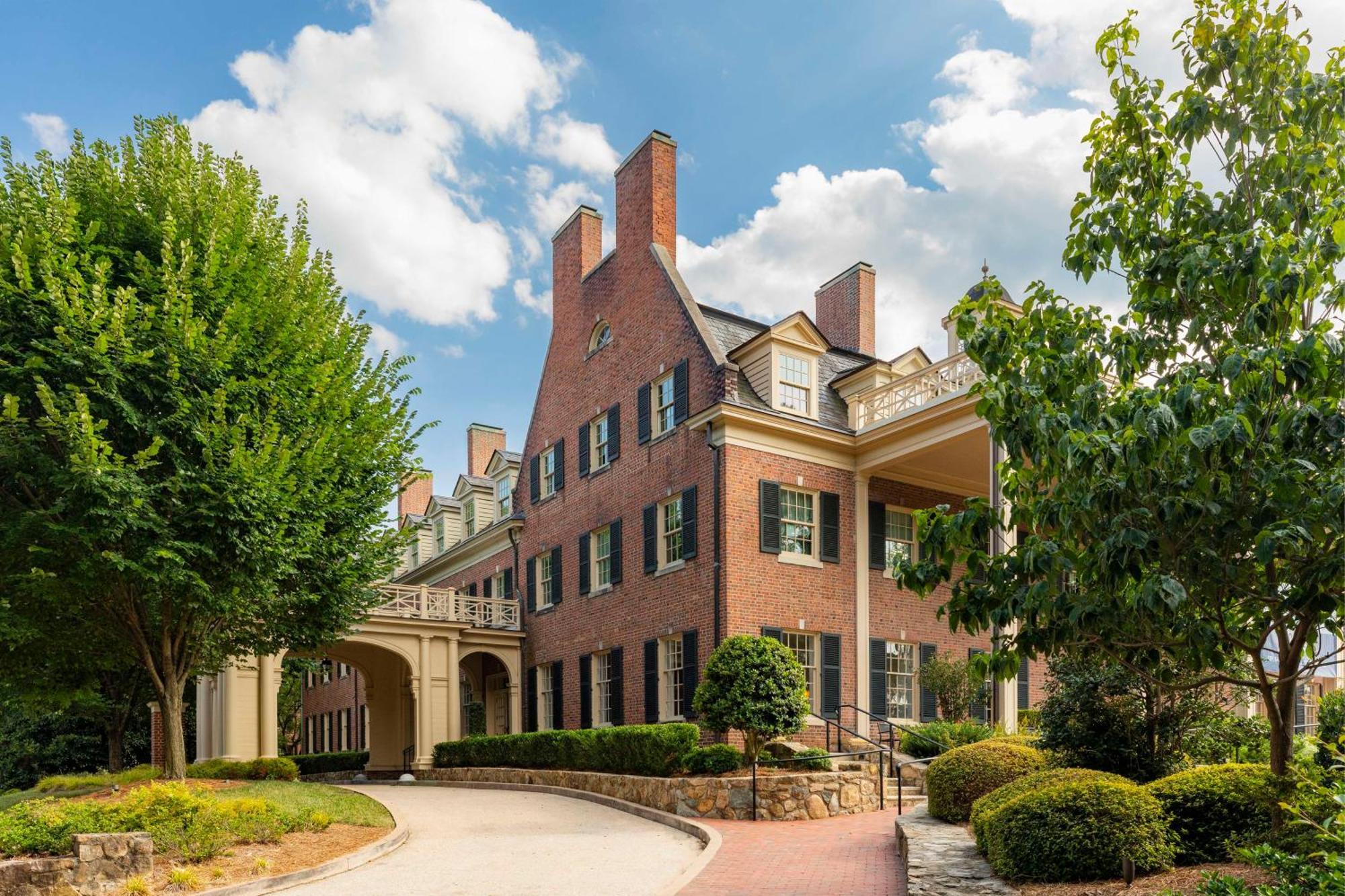 The Carolina Inn, A Destination By Hyatt Hotel Чейпъл Хил Екстериор снимка