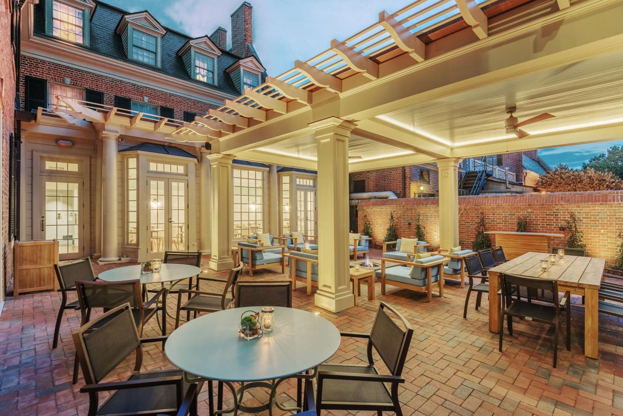 The Carolina Inn, A Destination By Hyatt Hotel Чейпъл Хил Екстериор снимка
